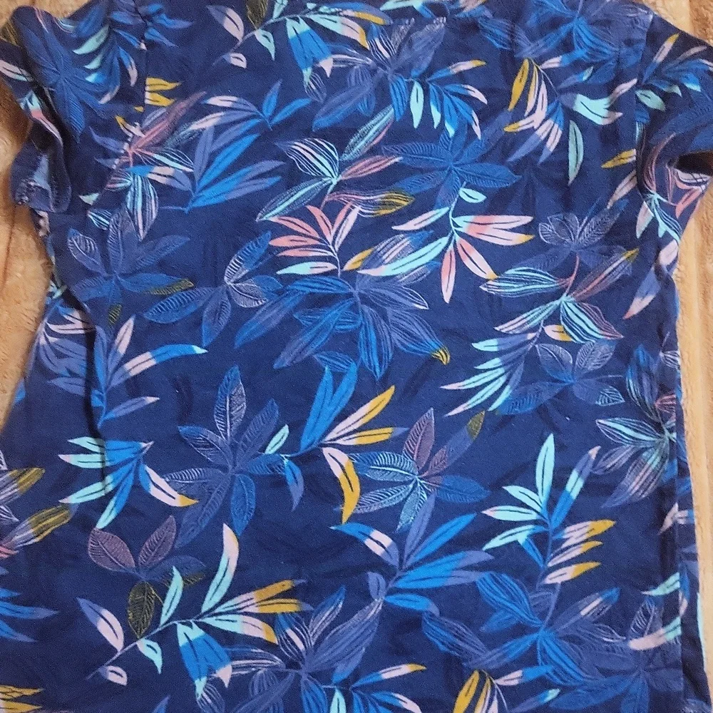 🌞 Old Navy Multicolor Floral Tee 5T
